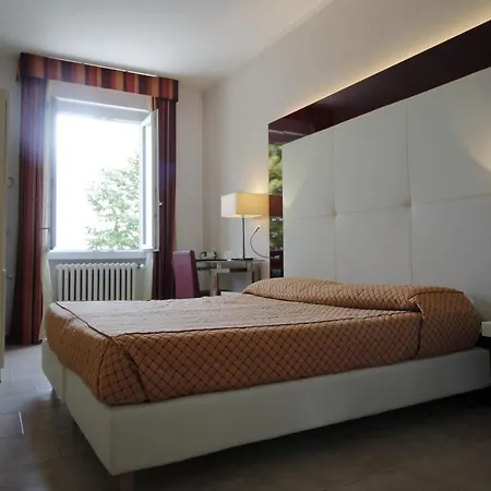 Europa 3*